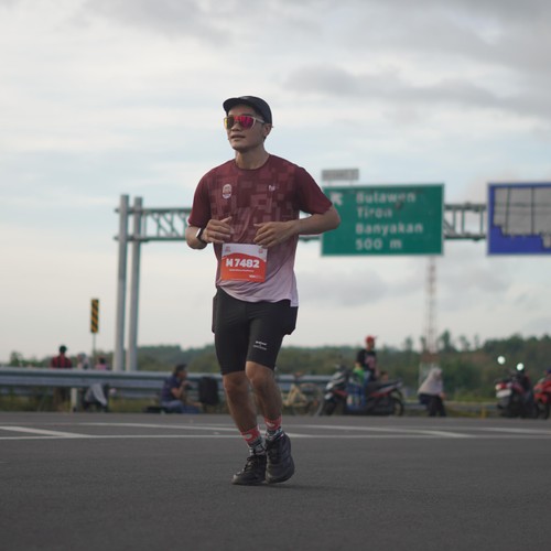Race photo from KEDIRI HALF MARATHON 2026