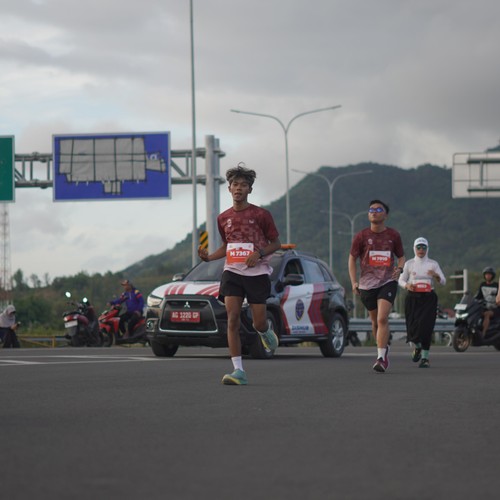 Race photo from KEDIRI HALF MARATHON 2026