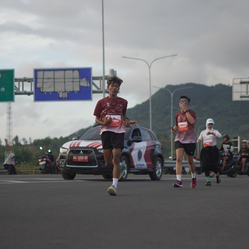 Race photo from KEDIRI HALF MARATHON 2026