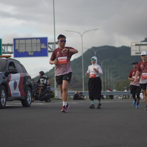 Race photo from KEDIRI HALF MARATHON 2026