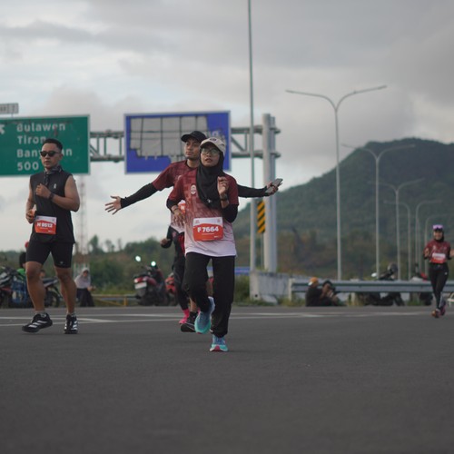 Race photo from KEDIRI HALF MARATHON 2026