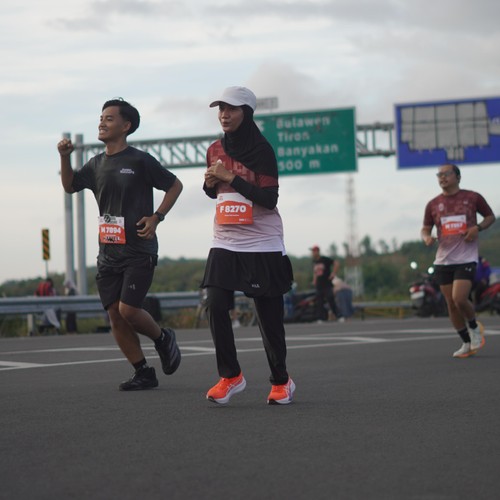 Race photo from KEDIRI HALF MARATHON 2026