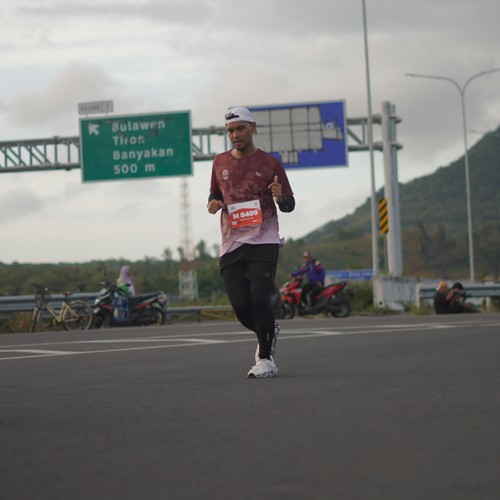 Race photo from KEDIRI HALF MARATHON 2026