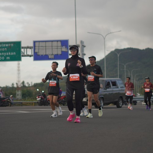 Race photo from KEDIRI HALF MARATHON 2026