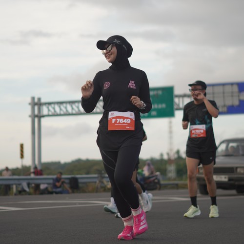 Race photo from KEDIRI HALF MARATHON 2026