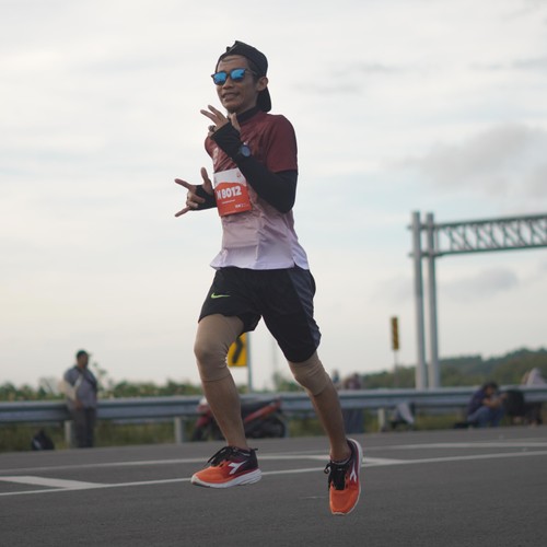 Race photo from KEDIRI HALF MARATHON 2026