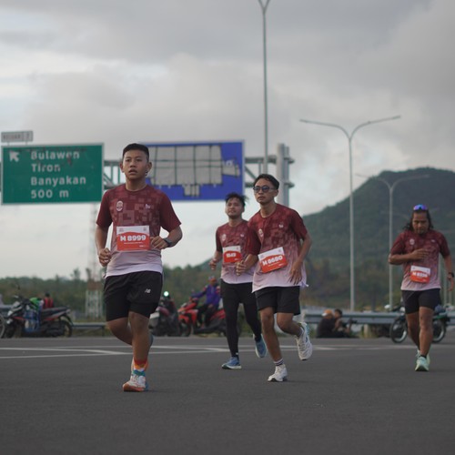 Race photo from KEDIRI HALF MARATHON 2026