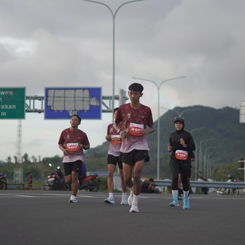 Race photo from KEDIRI HALF MARATHON 2026