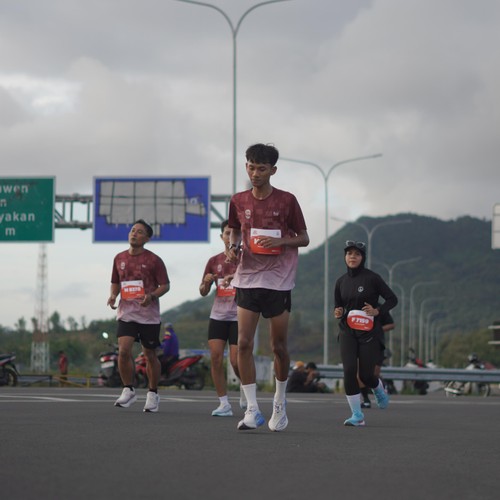 Race photo from KEDIRI HALF MARATHON 2026