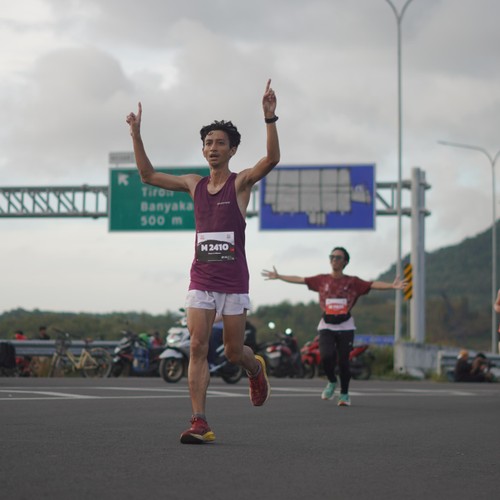 Race photo from KEDIRI HALF MARATHON 2026