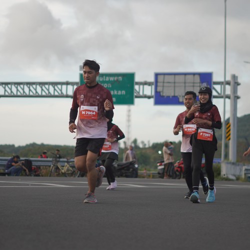 Race photo from KEDIRI HALF MARATHON 2026