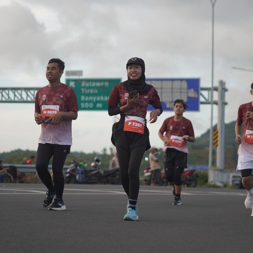 Race photo from KEDIRI HALF MARATHON 2026
