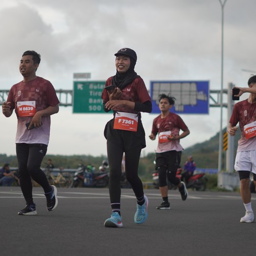Race photo from KEDIRI HALF MARATHON 2026