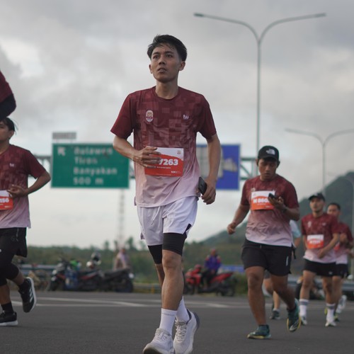 Race photo from KEDIRI HALF MARATHON 2026