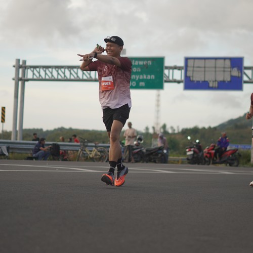 Race photo from KEDIRI HALF MARATHON 2026