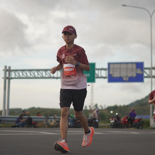 Race photo from KEDIRI HALF MARATHON 2026