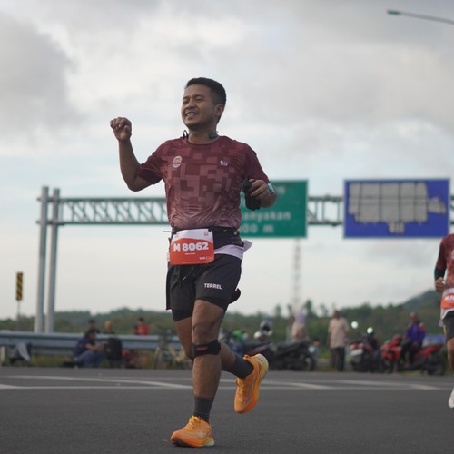 Race photo from KEDIRI HALF MARATHON 2026