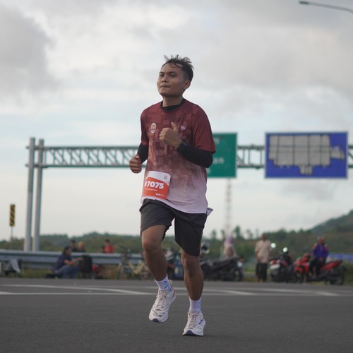 Race photo from KEDIRI HALF MARATHON 2026