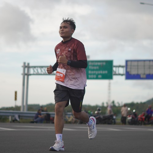 Race photo from KEDIRI HALF MARATHON 2026