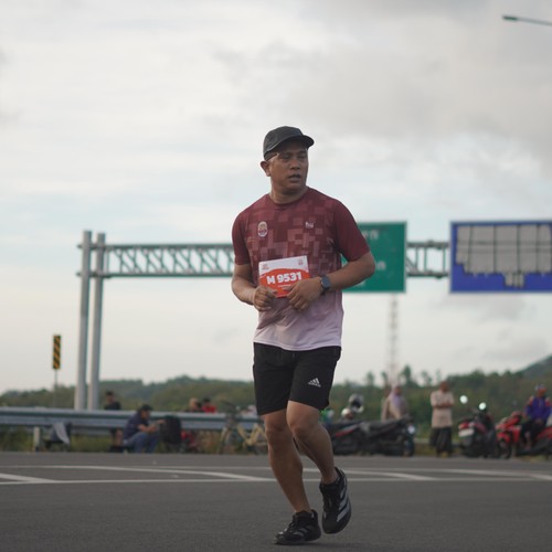 Race photo from KEDIRI HALF MARATHON 2026