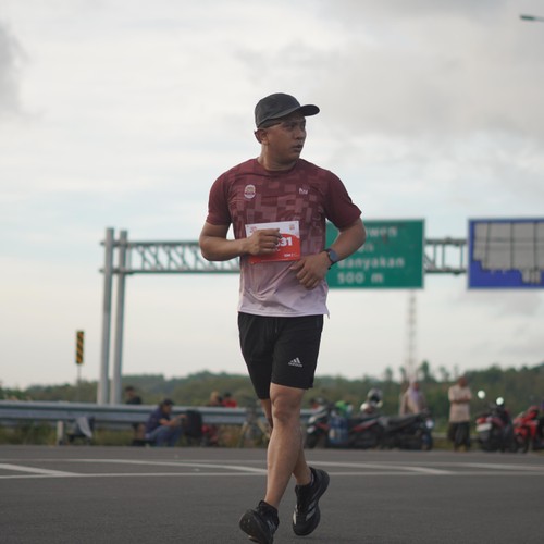 Race photo from KEDIRI HALF MARATHON 2026