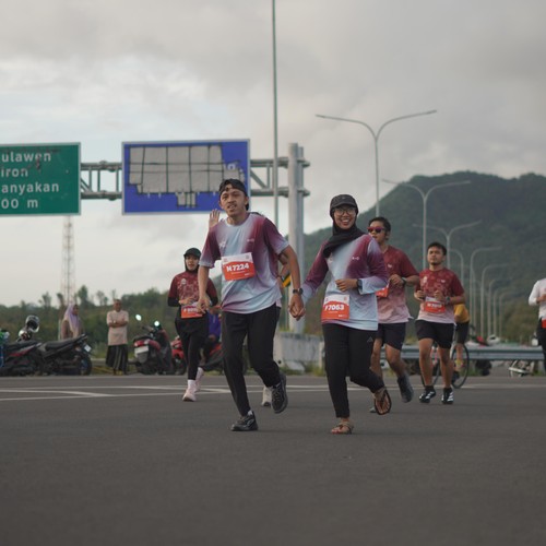 Race photo from KEDIRI HALF MARATHON 2026