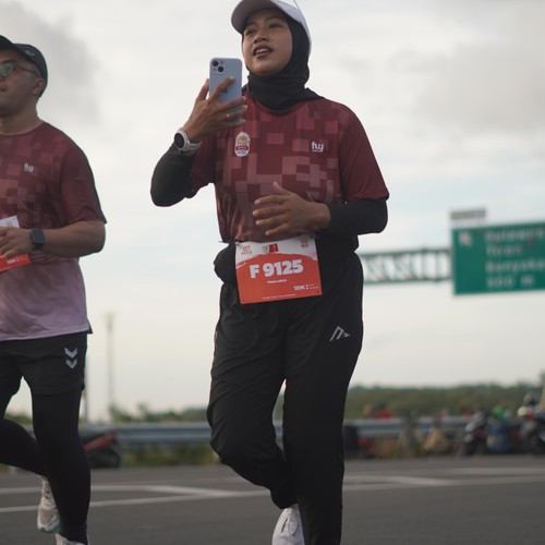 Race photo from KEDIRI HALF MARATHON 2026