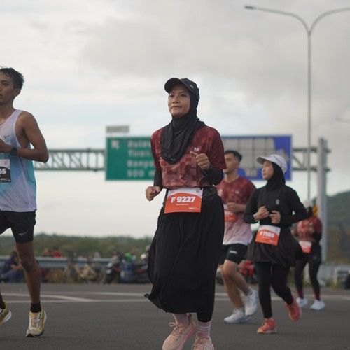 Race photo from KEDIRI HALF MARATHON 2026
