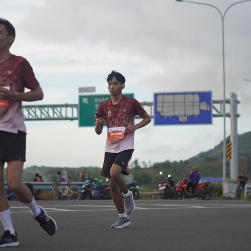 Race photo from KEDIRI HALF MARATHON 2026