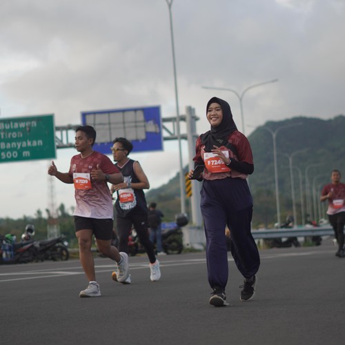 Race photo from KEDIRI HALF MARATHON 2026