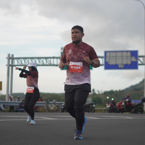 Race photo from KEDIRI HALF MARATHON 2026