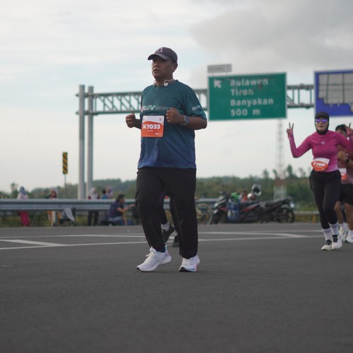 Race photo from KEDIRI HALF MARATHON 2026
