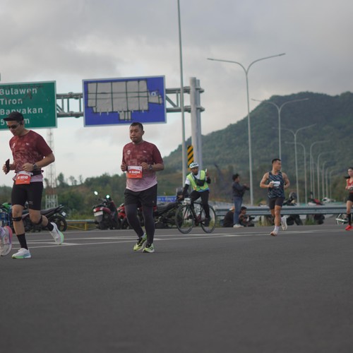 Race photo from KEDIRI HALF MARATHON 2026