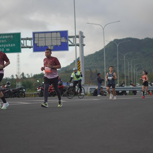 Race photo from KEDIRI HALF MARATHON 2026