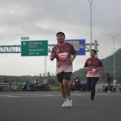 Race photo from KEDIRI HALF MARATHON 2026