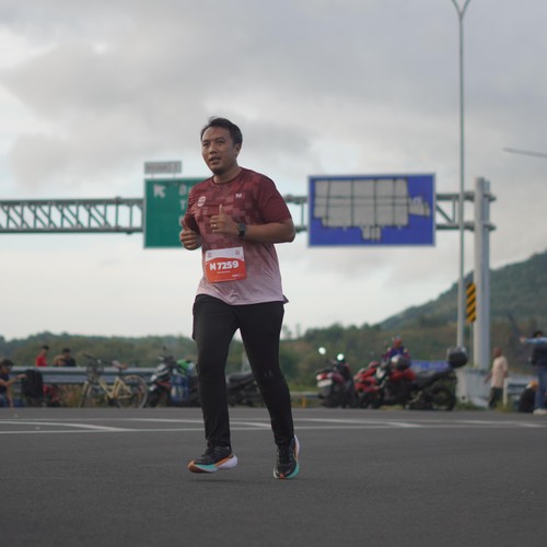 Race photo from KEDIRI HALF MARATHON 2026