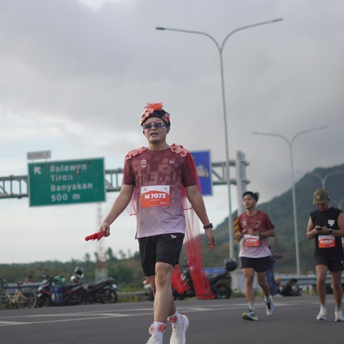 Race photo from KEDIRI HALF MARATHON 2026