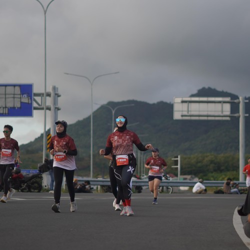 Race photo from KEDIRI HALF MARATHON 2026