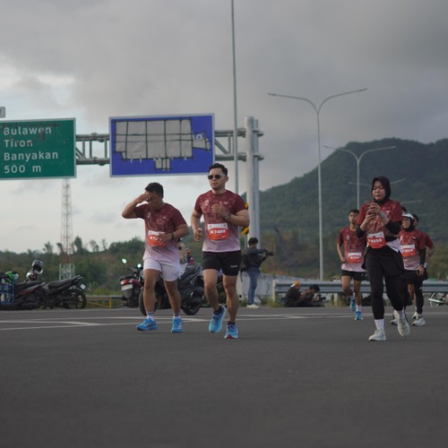 Race photo from KEDIRI HALF MARATHON 2026