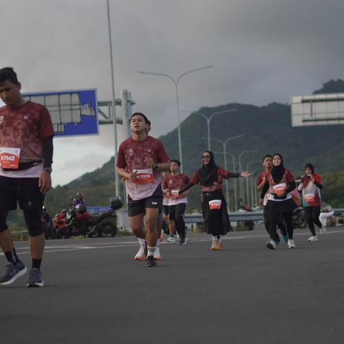 Race photo from KEDIRI HALF MARATHON 2026