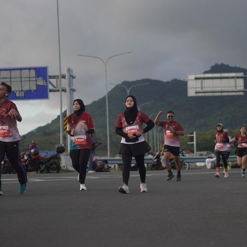 Race photo from KEDIRI HALF MARATHON 2026