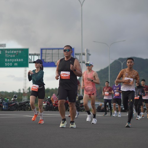 Race photo from KEDIRI HALF MARATHON 2026