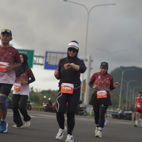 Race photo from KEDIRI HALF MARATHON 2026