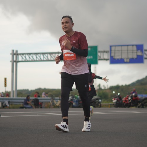 Race photo from KEDIRI HALF MARATHON 2026