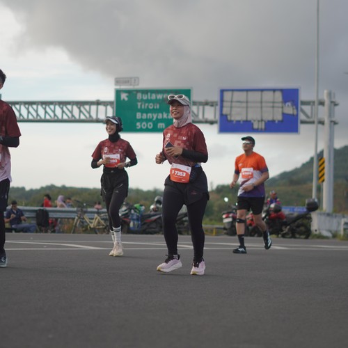Race photo from KEDIRI HALF MARATHON 2026
