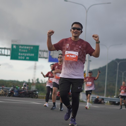 Race photo from KEDIRI HALF MARATHON 2026