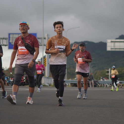 Race photo from KEDIRI HALF MARATHON 2026