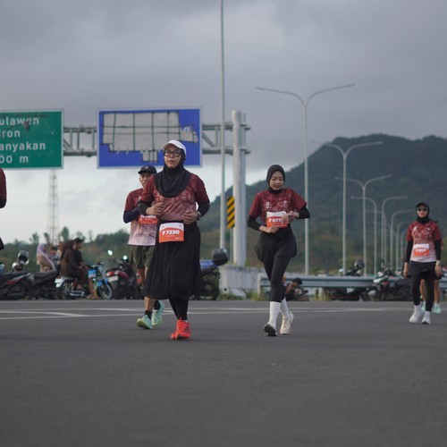 Race photo from KEDIRI HALF MARATHON 2026