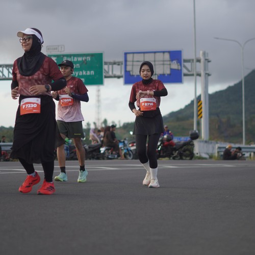 Race photo from KEDIRI HALF MARATHON 2026