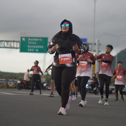 Race photo from KEDIRI HALF MARATHON 2026